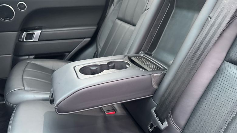 Land Rover Range Rover Sport 2.0 P400e HSE Dynamic Black 5dr Auto Estate